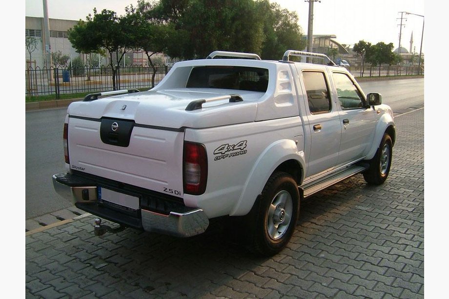 Nissan NP300 1999–2015 Hardtop FULLBOX Image