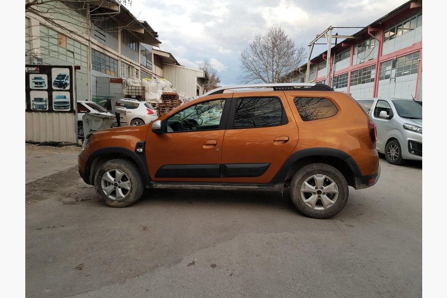 Dacia Duster 2018–2024 Deurlijsten V1 (4 stuks, ABS) Foto 2