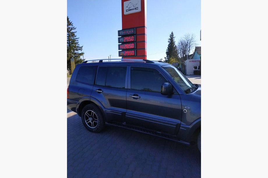 Mitsubishi Pajero Wagon IV 2006–2021 Chromen dakrails Turks design (2 stuks) Image