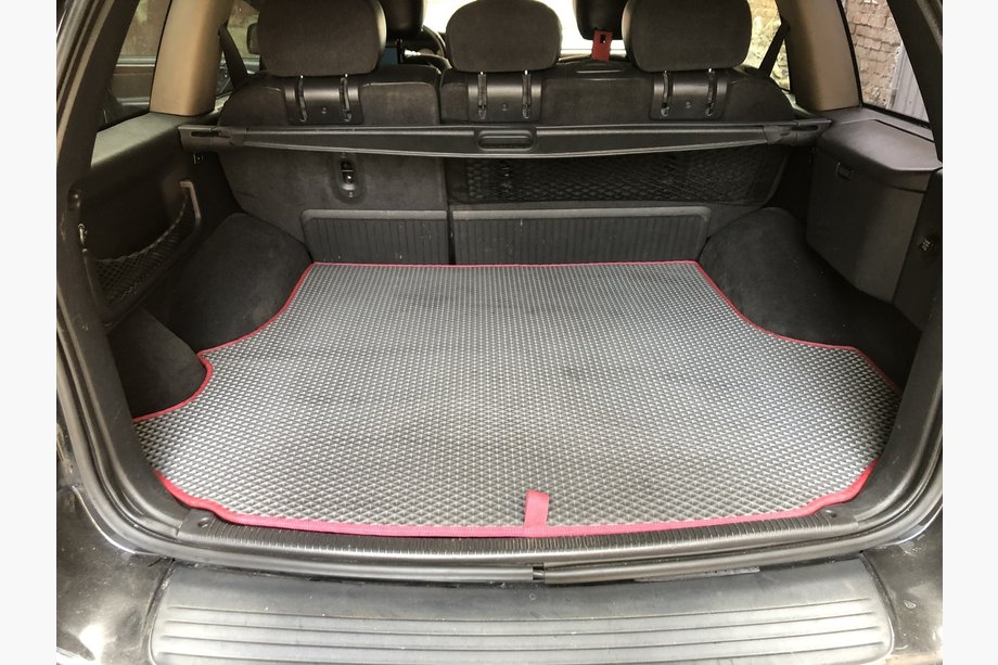 Jeep Grand Cherokee WJ 1999–2004 Kofferbakmat (EVA, zwart) Image