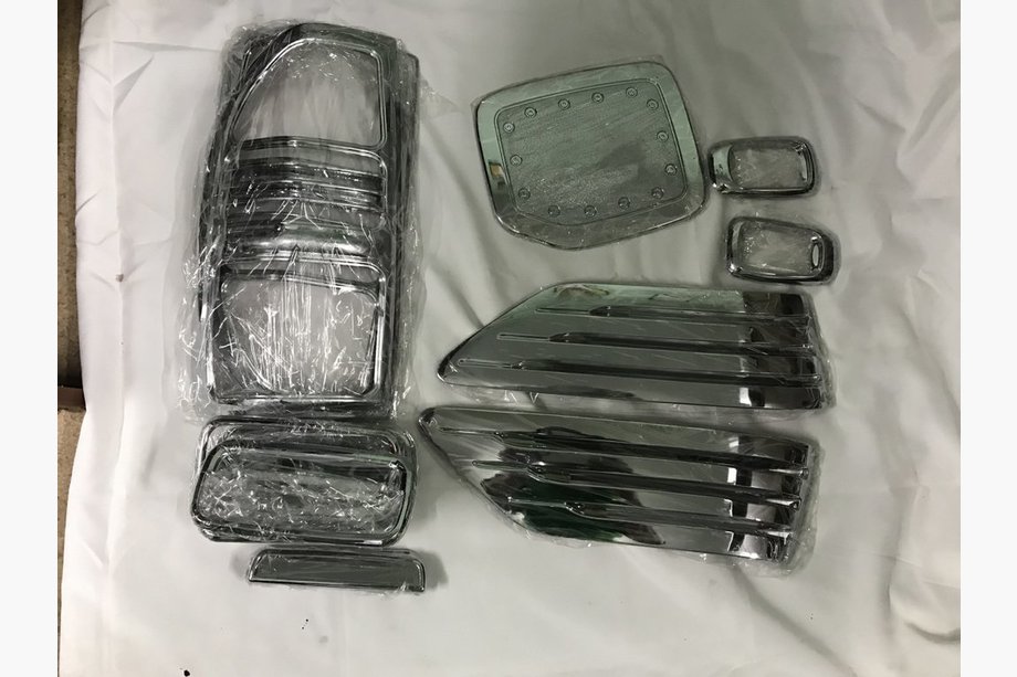 Toyota Land Cruiser 90 Prado 1996–2002 Chroompakket (set) Image
