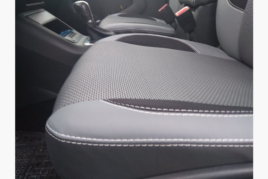 Mitsubishi Pajero Sport 2015– Autostoelhoezen (kunstleer↗stof, Premium) Foto 5