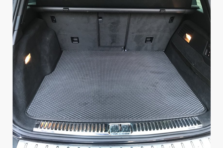 Volkswagen Touareg 2010–2018 Kofferbakmat V2 (EVA, zwart) Image