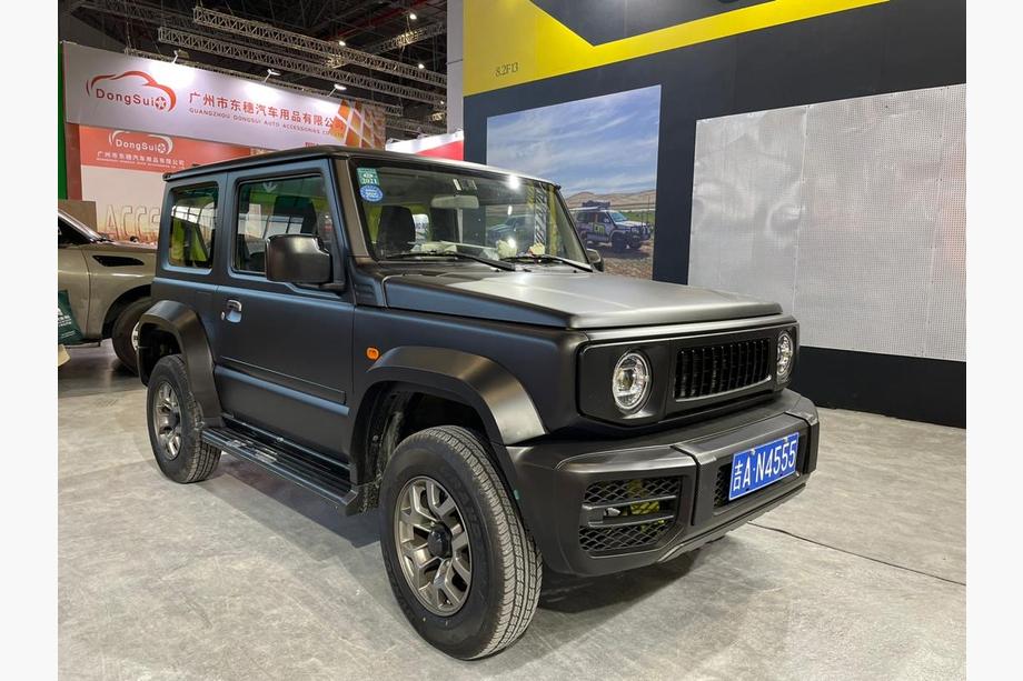 Suzuki Jimny 2018– G-class-design V1 bodykit Image