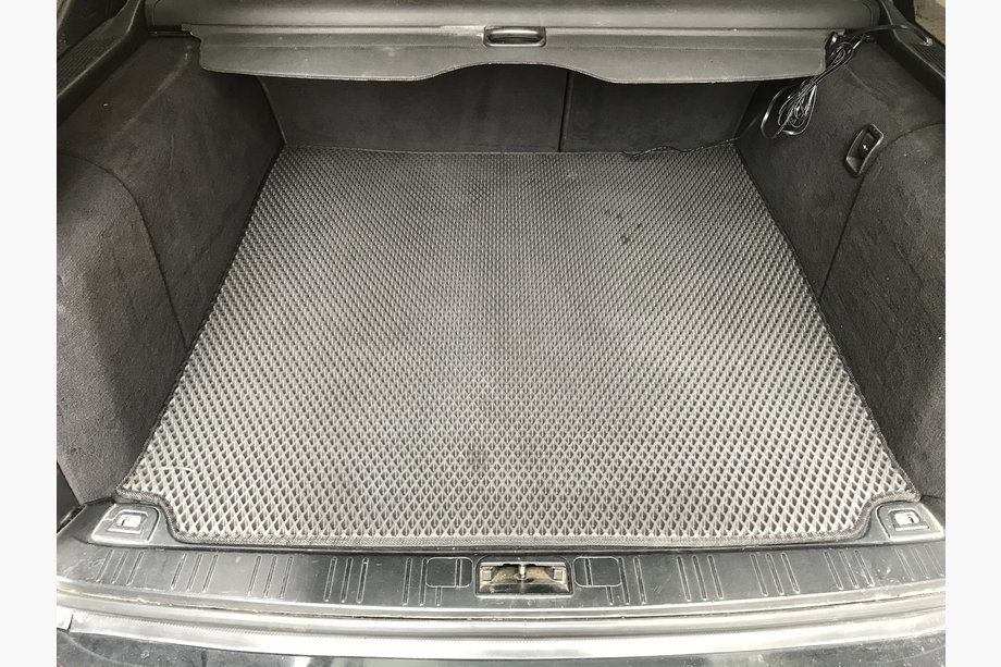 BMW 5 Serie E39 1996–2003 Kofferbakmat SW (EVA, zwart) Foto 1