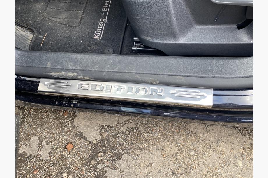 Volkswagen Tiguan 2007–2016 Dorpellijsten Edition V2 (4 stuks, RVS) Image