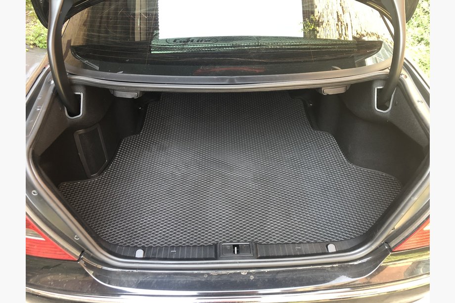 Mercedes E-class W211 2002–2009 Kofferbakmat (EVA, zwart) Sedan Foto 1