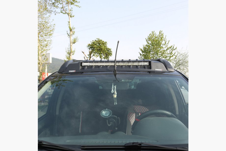 Nissan Patrol Y62 2010–2024 Voorruit zonneklep V3 (LED) Foto 2