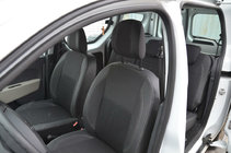 Dacia Dokker 2013–2022 Autostoelhoezen SoyuzAuto Premium van kunstleer foto 3