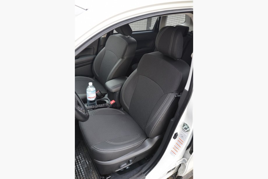 Subaru Forester 2013–2018 Autostoelhoezen SoyuzAuto Premium van kunstleer Image