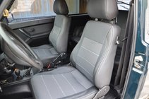 Lada Niva en Urban 1977– Autostoelhoezen SoyuzAuto Premium van kunstleer foto 1