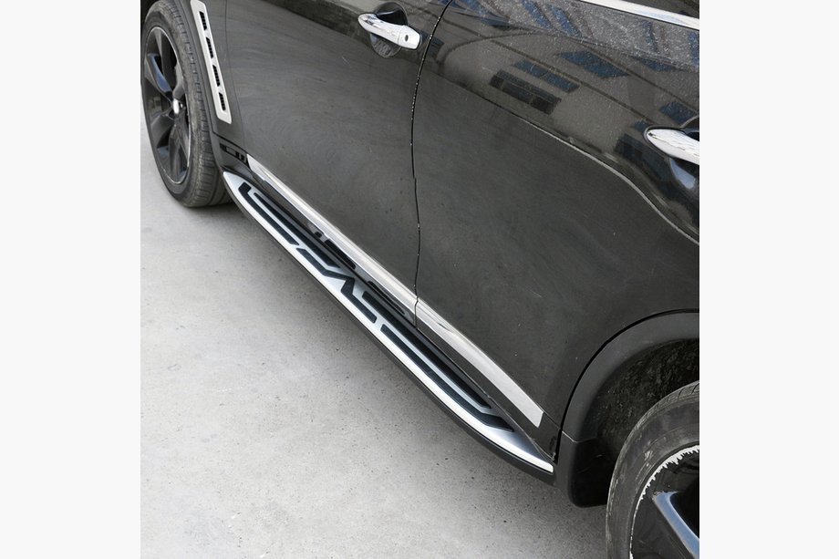 Infiniti QX70 2013–2019 Side steps (2 stuks) Image