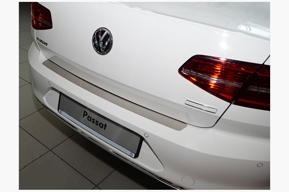Volkswagen Passat B8 2015–2023 Nataniko RVS achterbumper beschermlijst Image