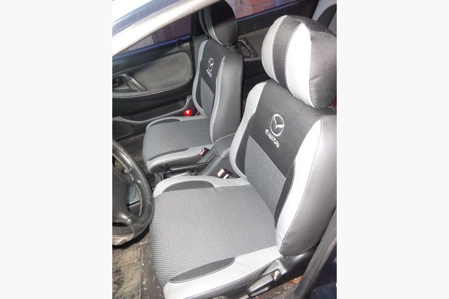 Mazda 626 1979–2002 Autostoelhoezen (kunstleer↗stof, Premium) Image