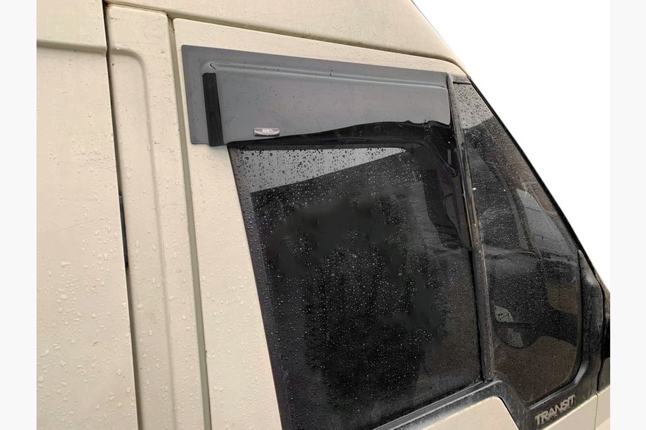 Ford Transit 2000–2014 OPRUIMING! Raamdeflectors (2 stuks, HIC) Image