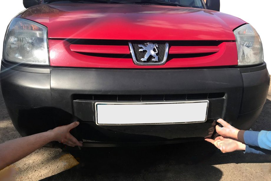 Peugeot Partner 1996–2008 Winterrooster (2003-2008) Mat Image