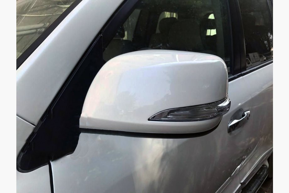 Toyota Land Cruiser Prado 150 2009–2023 Spiegelkappen (met richtingaanwijzer, 2014-stijl) Image