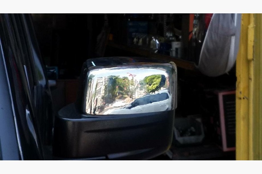 Mitsubishi Colt 2004–2012 RVS spiegelkappen (set van 2) Image