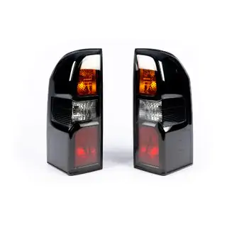 Achterlichten Dark Safari (2004-2008, 2 stuks) Nissan Patrol Y61 1997–2011 foto 1
