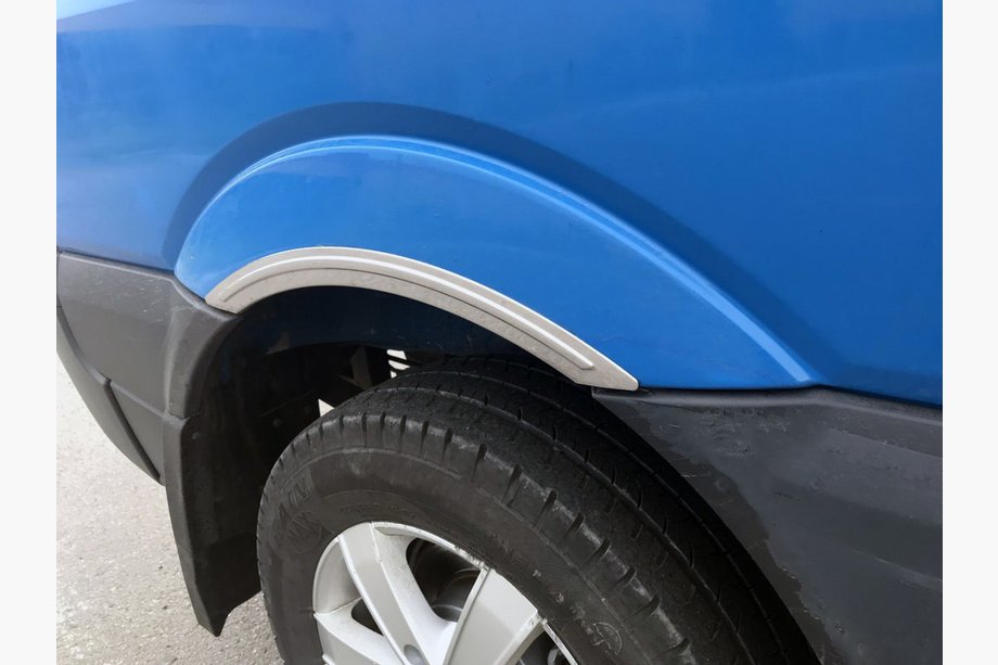 Volkswagen Crafter 2006–2016 Smalle wielkastlijsten (set van 4, RVS) Image
