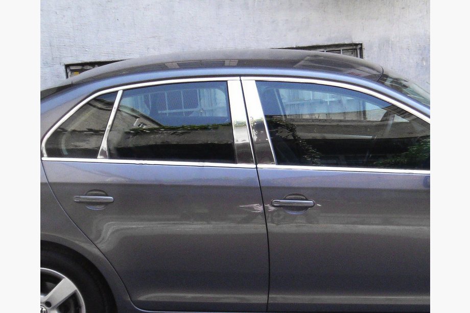 Volkswagen Jetta 2006–2011 RVS deurstijl sierlijsten (6 stuks) Image