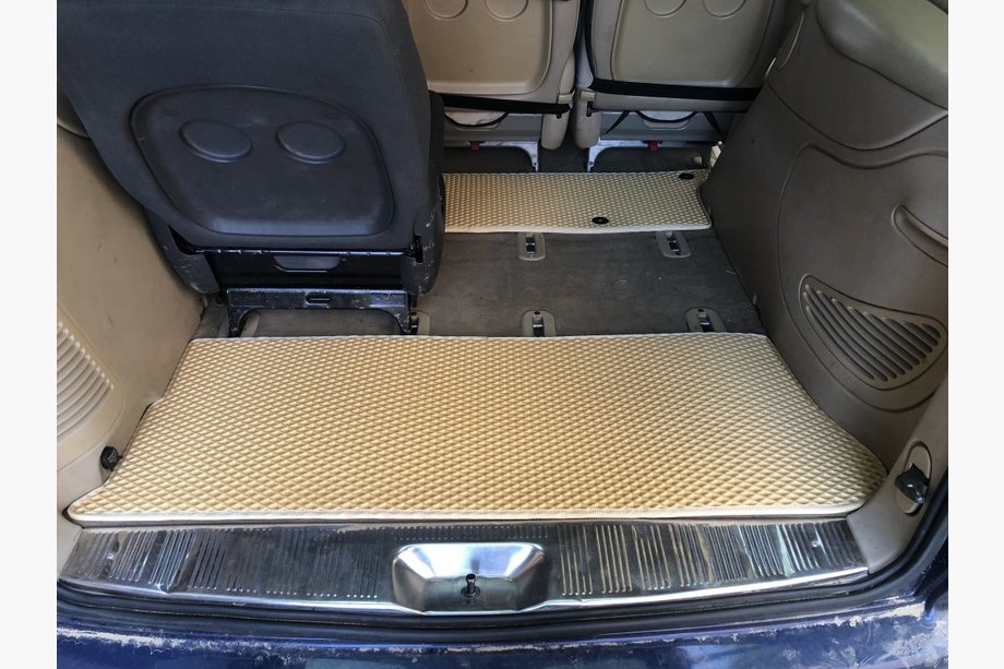 Ford Galaxy 1995–2006 Kofferbakmat (EVA, beige) Image
