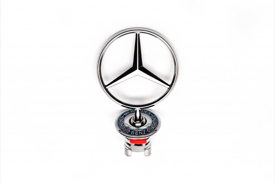 Mercedes S-Class W222 2013–2022 Embleem met richtkruis (met opschrift) Image