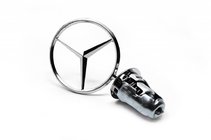 Mercedes W123 1975–1986 Kruisvizier-embleem foto 1