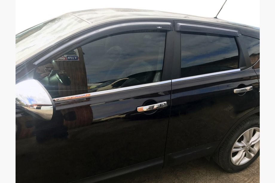Nissan Qashqai 2007–2010 Buitenste raamlijstenset (4-delig, RVS) Standaard uitvoering, OmsaLine - Italiaans RVS Image
