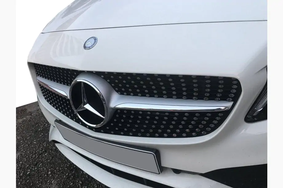Mercedes C-klasse W205 2014–2021 Voorgrille Diamond Silver (voor Avantgarde/AMG-Line/C43 AMG) Foto 7
