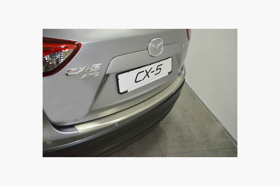 Mazda CX-5 2012–2017 Achterbumperbeschermer met opstaande rand Natanika (RVS) Image