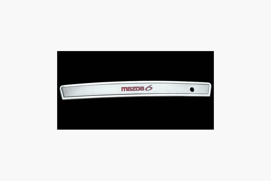 Mazda 6 2003–2008 Chromen sierlijst met rode LED-verlichting (kunststof) Image