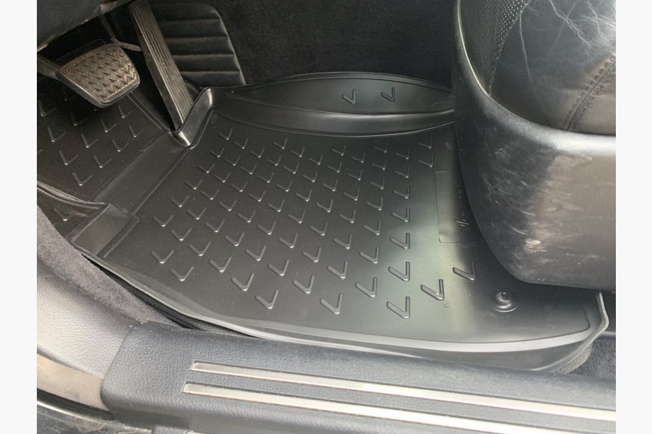 Lexus LS 2007–2017 Rubberen automatten (set van 4, Novline) Image