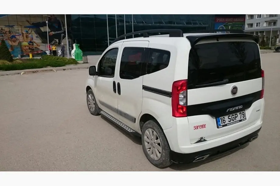 Peugeot Bipper 2008–2017 AMG achterbumper beschermlijst (spuitklaar) Foto 2