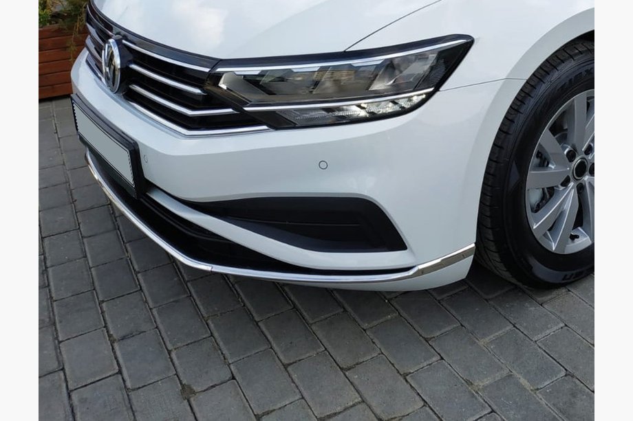 Volkswagen Passat B8 2015–2023 RVS beschermstrips voor voorbumper (2019+, 3-delig) Image