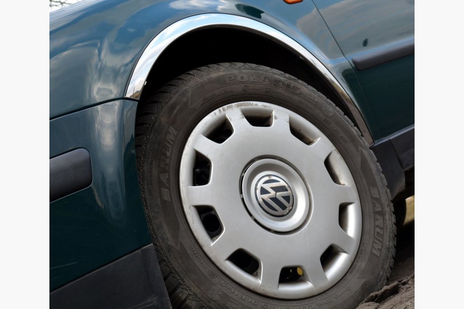 Volkswagen Passat B5 1997–2005 RVS wielkastlijsten (set van 4 stuks) Sedan, 1996-2000 Image