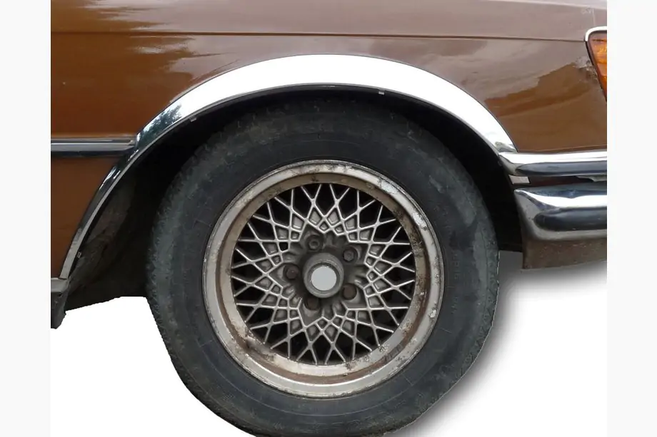Mercedes W116 1972–1980 RVS wielkastlijsten (set van 4 stuks) Foto 1