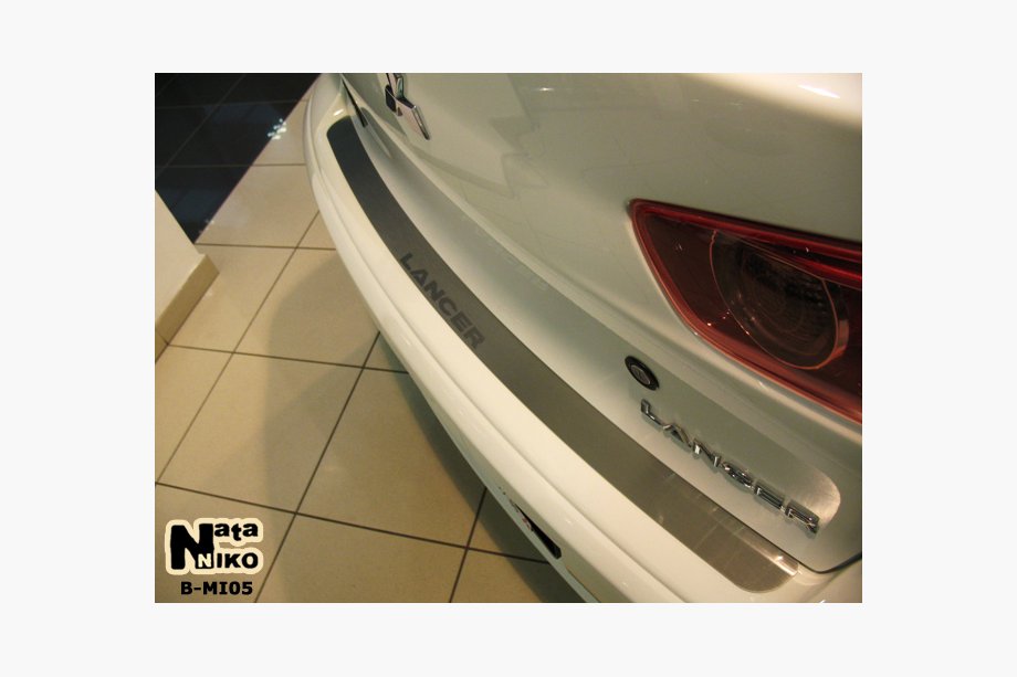 Mitsubishi Lancer X 2008– RVS achterbumperbeschermer zonder omvouw SD Nataniko Image