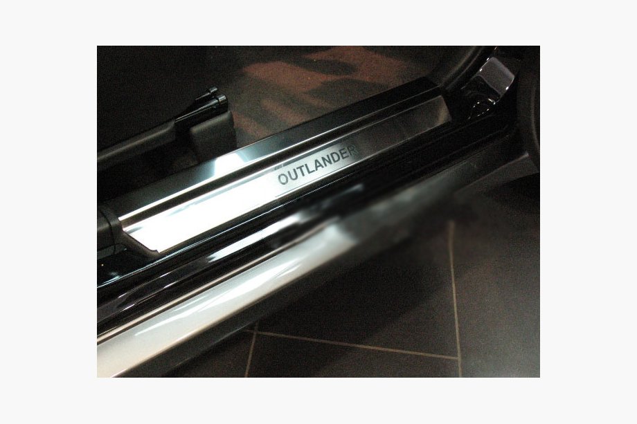 Mitsubishi Outlander 2001–2006 Nathanika premium instaplijsten (4 stuks, RVS) Image