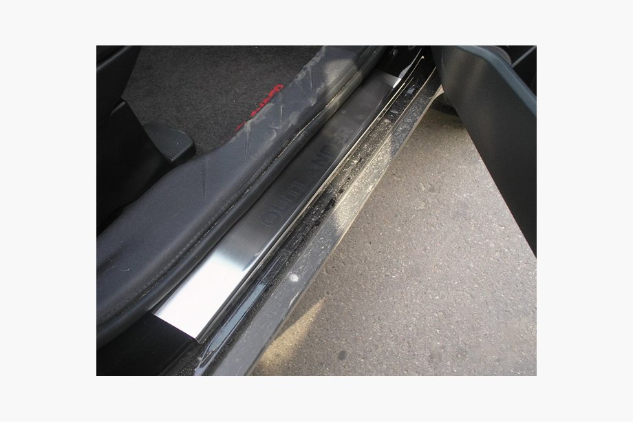 Mitsubishi Outlander 2006–2012 Nataniko RVS dorpellijsten (set van 4) Image