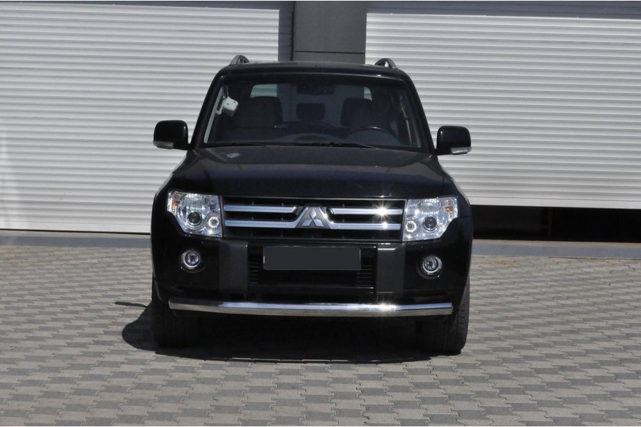 Mitsubishi Pajero Wagon IV 2006–2021 Frontbescherming ST008 (RVS) Image