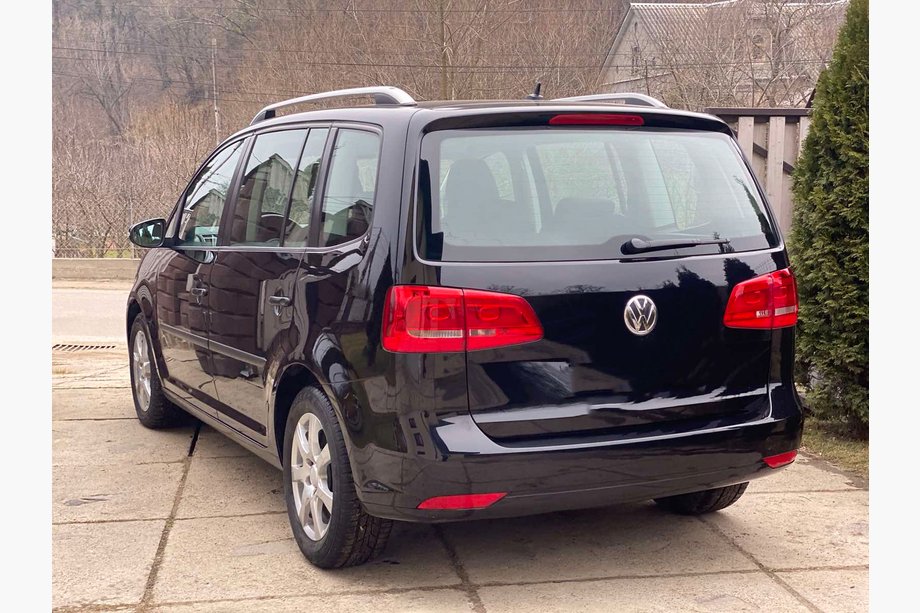 Volkswagen Touran 2003–2010 Skyport dakrails (mat grijs) Foto 3
