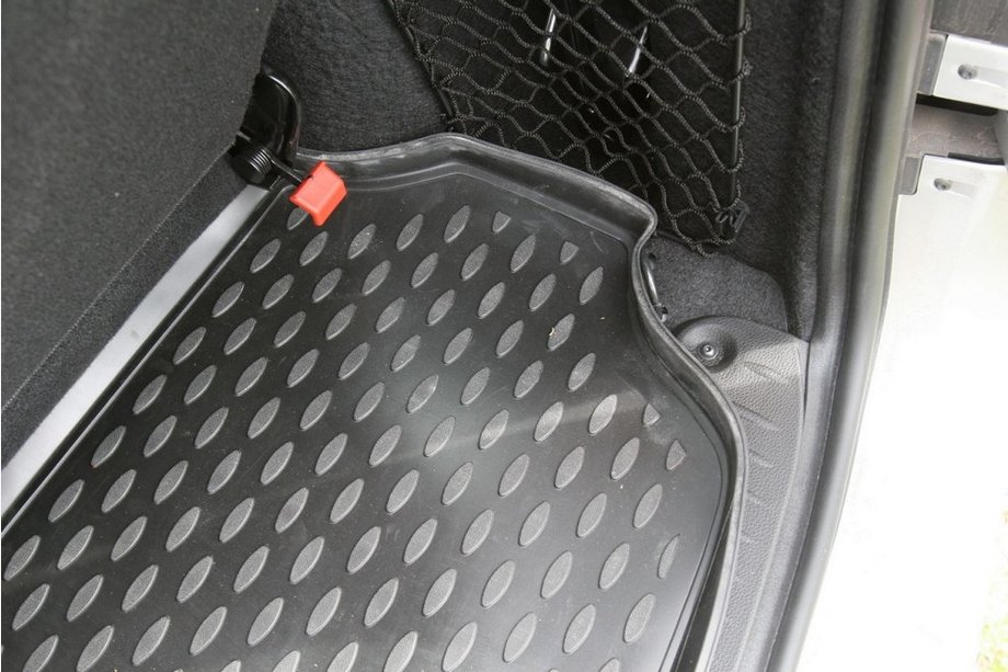Lada Largus 2012– Rubberen kofferbakmat (kort) (Novline) SW (7 zitplaatsen) Image