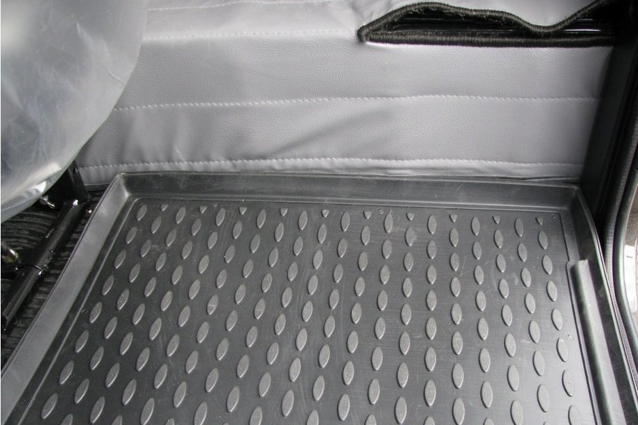 UAZ 3151 1985–2003 (2003↗) Kofferbakmat (Novline) inleg (Hunter) Image