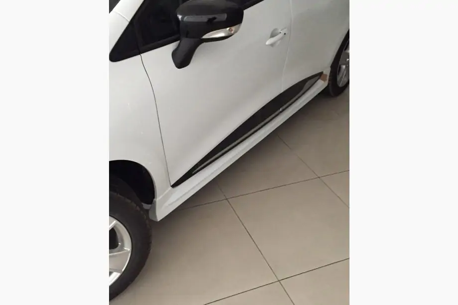 Renault Clio IV 2012–2019 Zijskirts (spuitklaar) Image