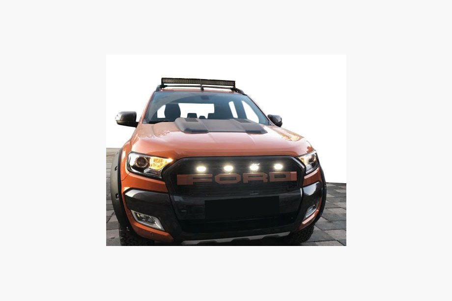 Ford Ranger 2011–2022 Voorgrille met LED V2 Rood Image