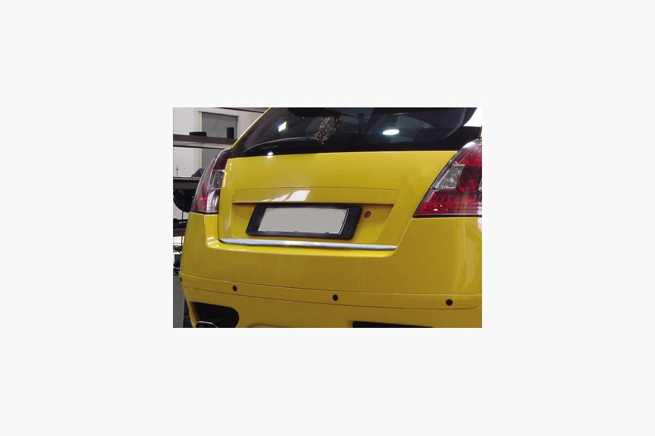 Fiat Stilo 2001–2007 RVS kofferbakrand Image