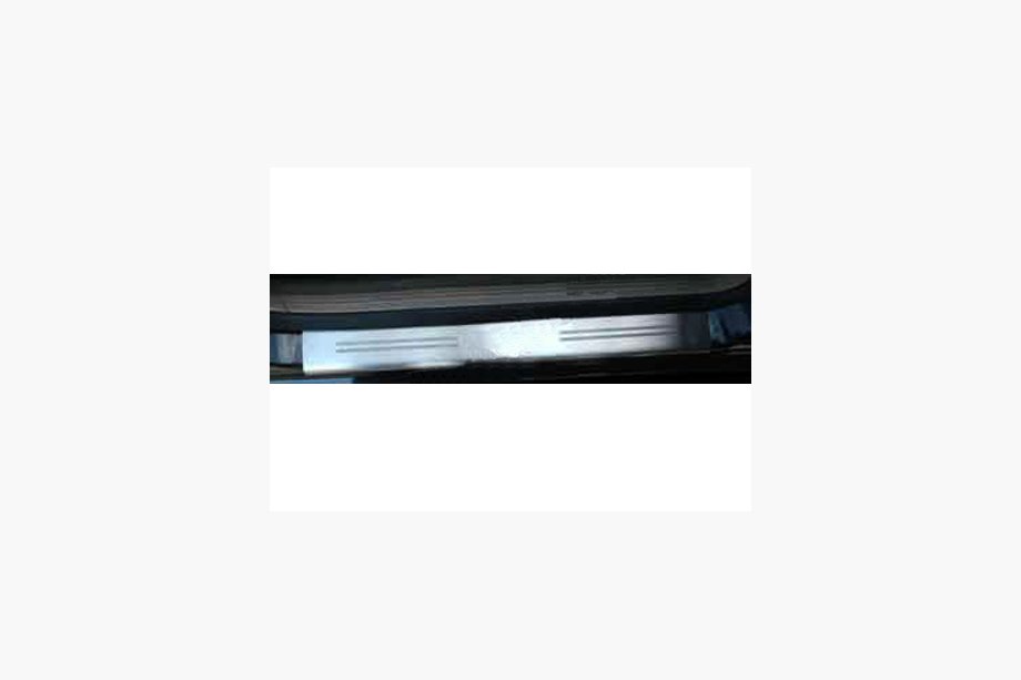Ford Focus I 1998–2005 RVS instaplijsten 2 stuks (coupé) Image