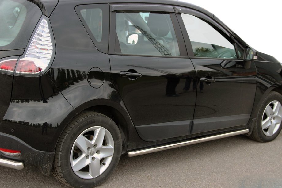 Renault Scenic/Grand 2009–2016 Sidebars BB001 (2 stuks, RVS) 60 mm Image