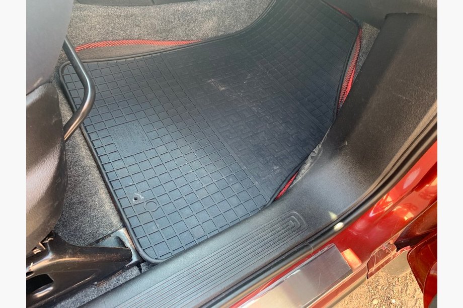 Citroen Nemo 2007–2017 Rubberen automatten (Polytep) 2 stuks, lichte rubbergeur Image